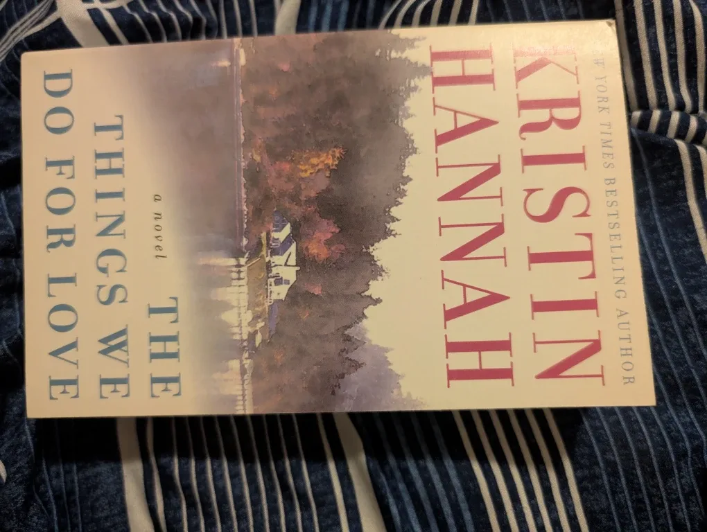 Mixed Lot of Paperback Books image indicator(6)