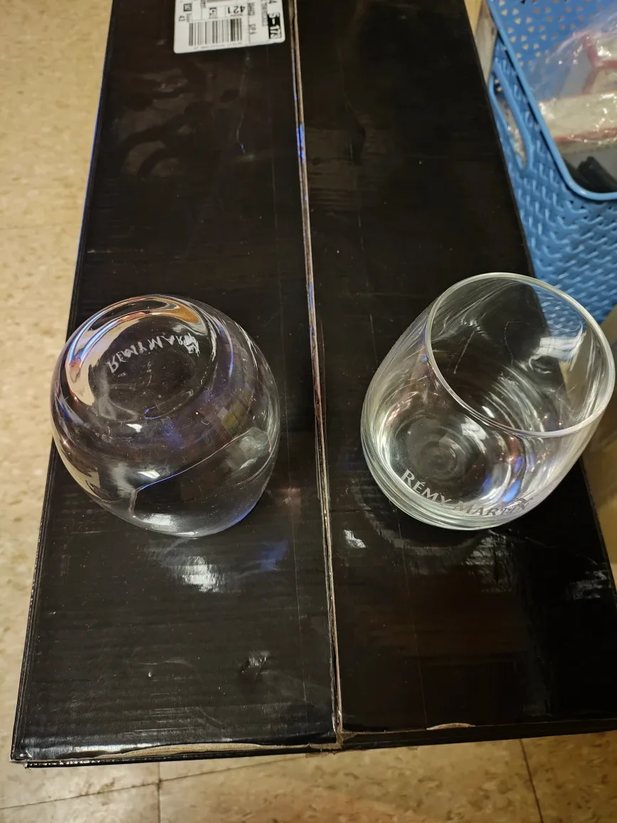 Remy Martin Glasses (Set of 16) image indicator(4)