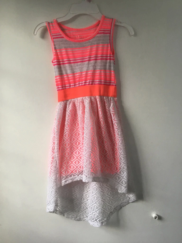 Girls sz 5 dresses $4 each