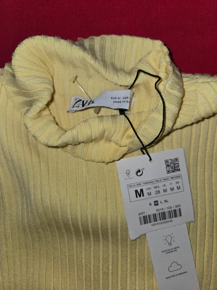 Zara Yellow Turtleneck image indicator(3)