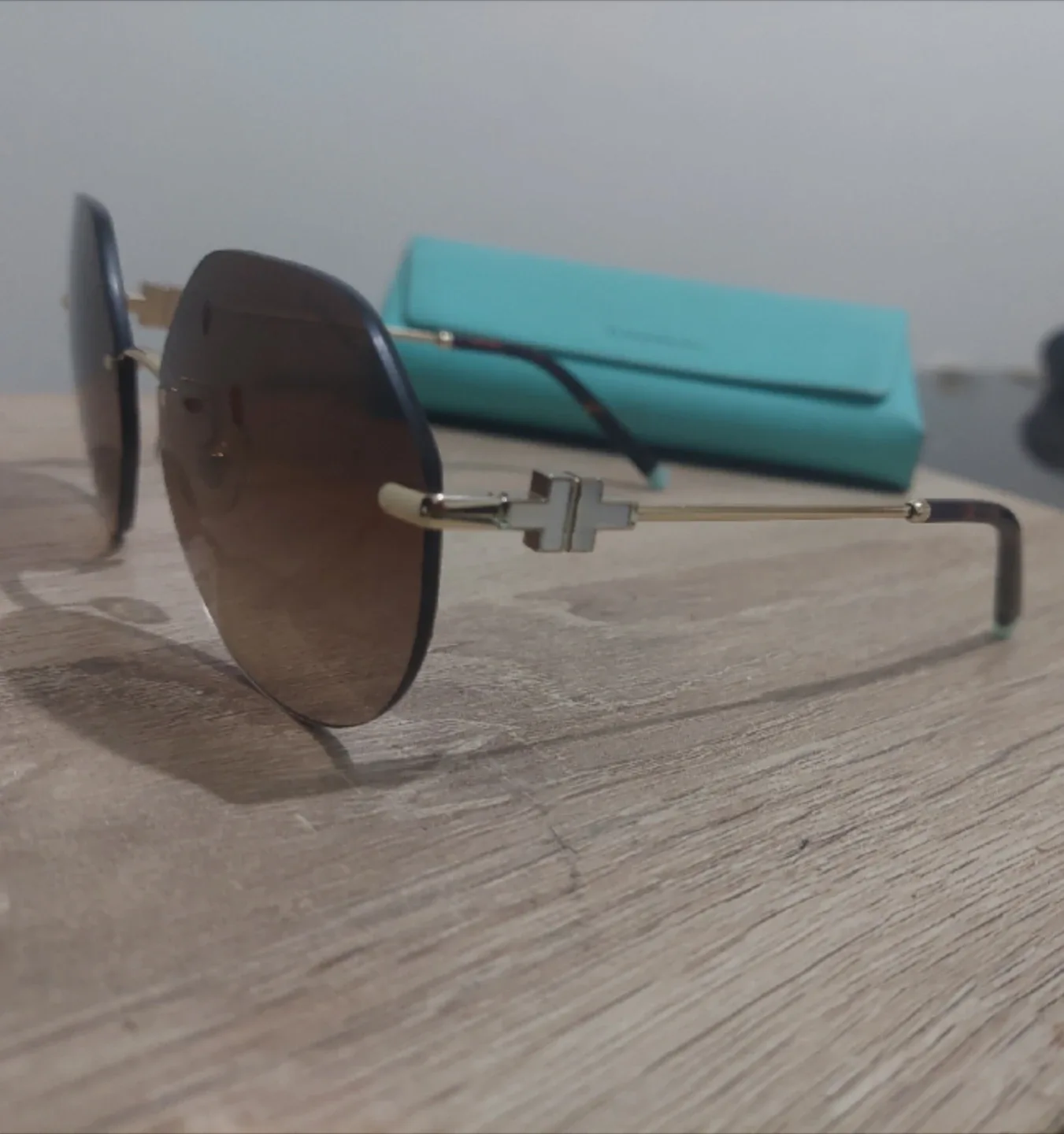 Tiffany & Co. Sunglasses image indicator(2)