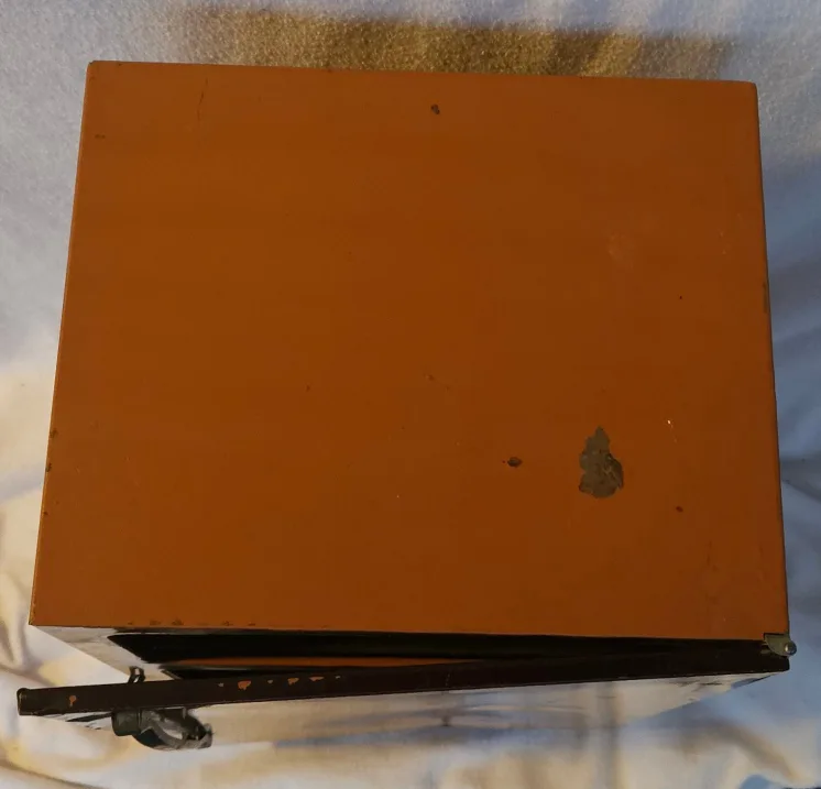 Vintage Wolverine Toy Company Tin Refrigerator Sunny Suzy Brown image indicator(6)