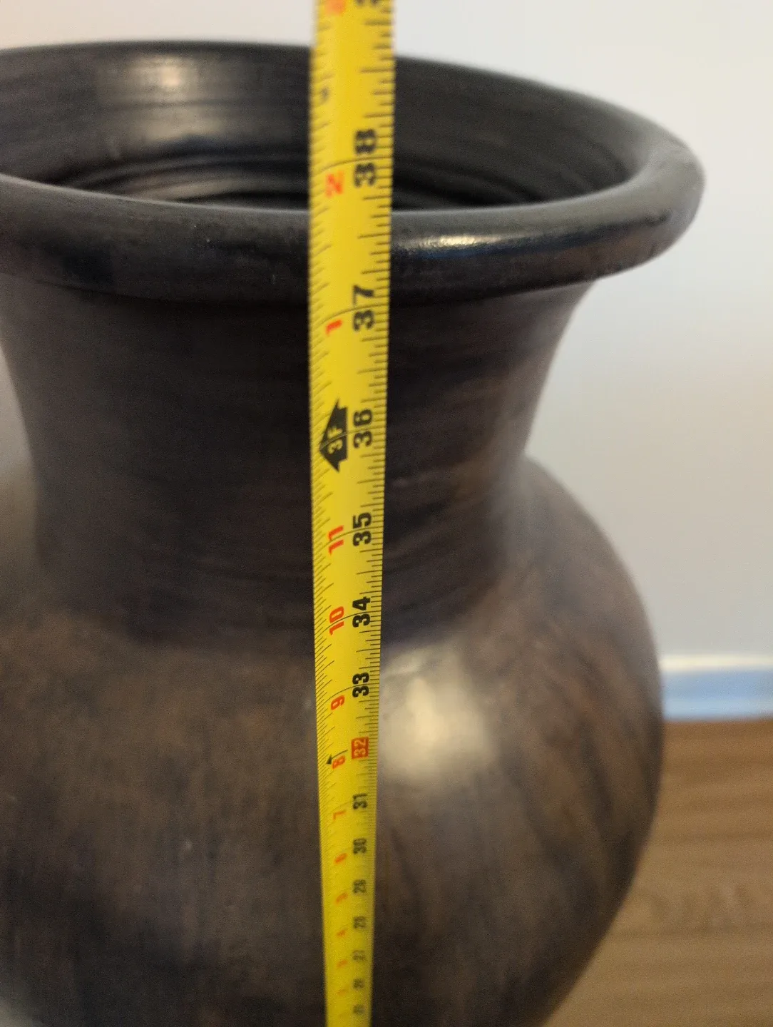 EXTRA Large Decorative Vase - 3' Tall - Excellent condition image indicator(5)