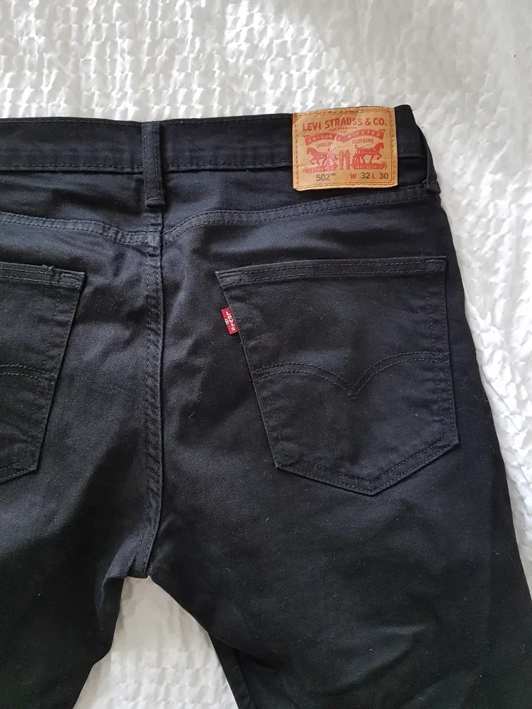 Levi's 502 Black Jeans - W32 L30 image indicator(5)