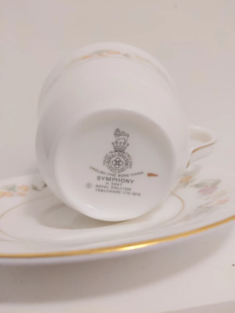 Royal Doulton Symphony Tea Cup & Saucer - photo 2