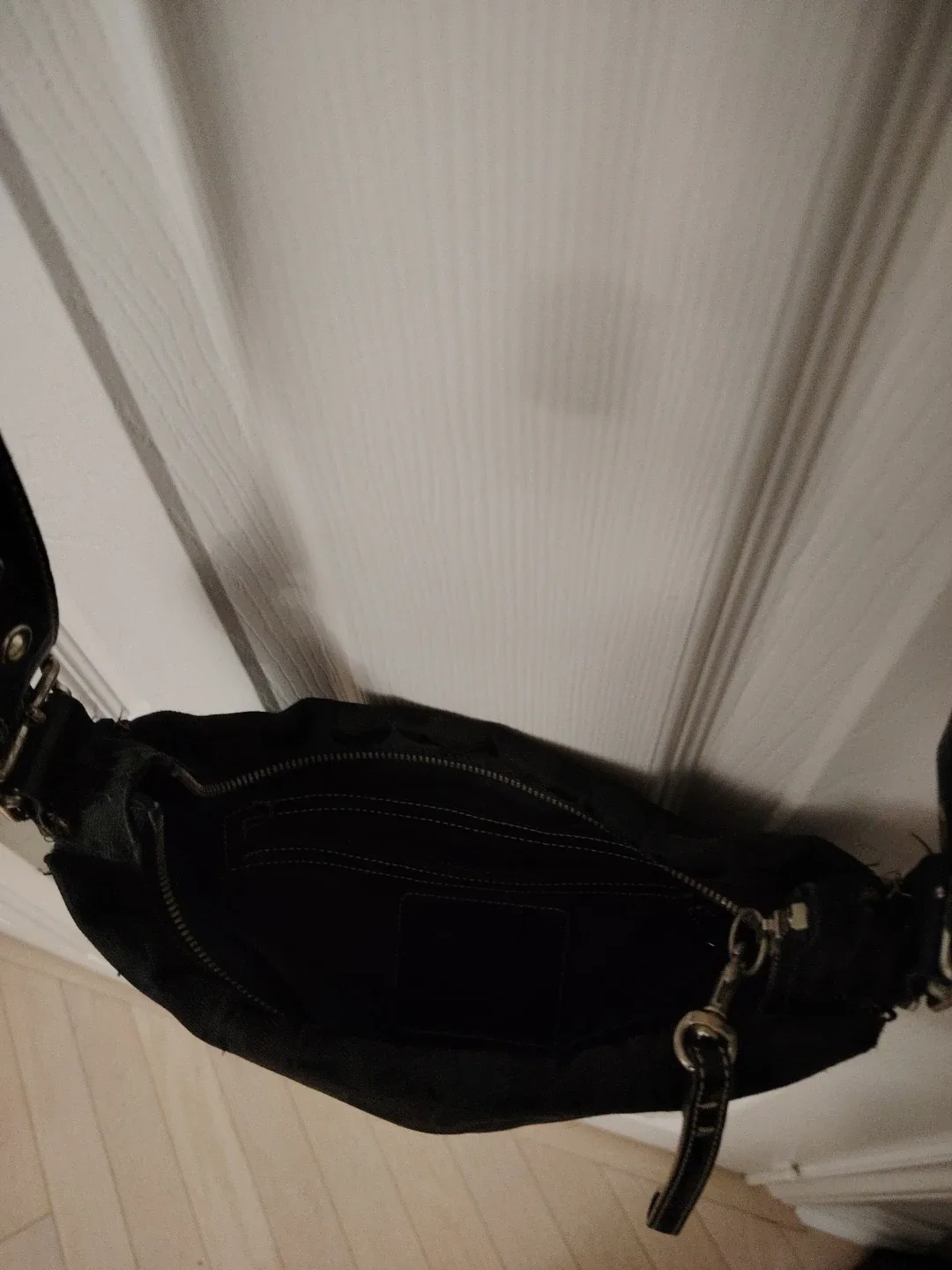 Coach Black Handbag image indicator(4)