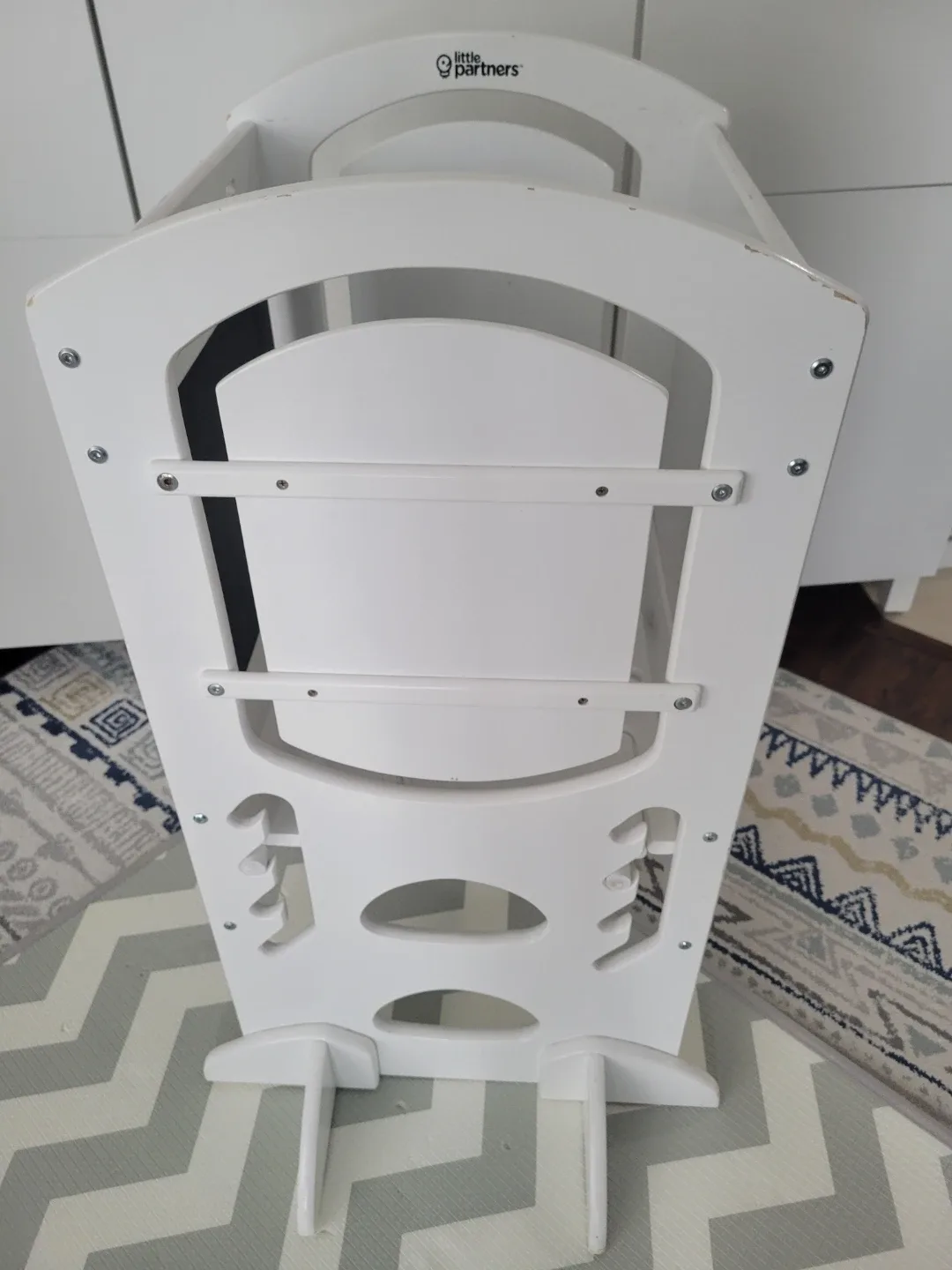 Little Partners Learning Tower image indicator(7)