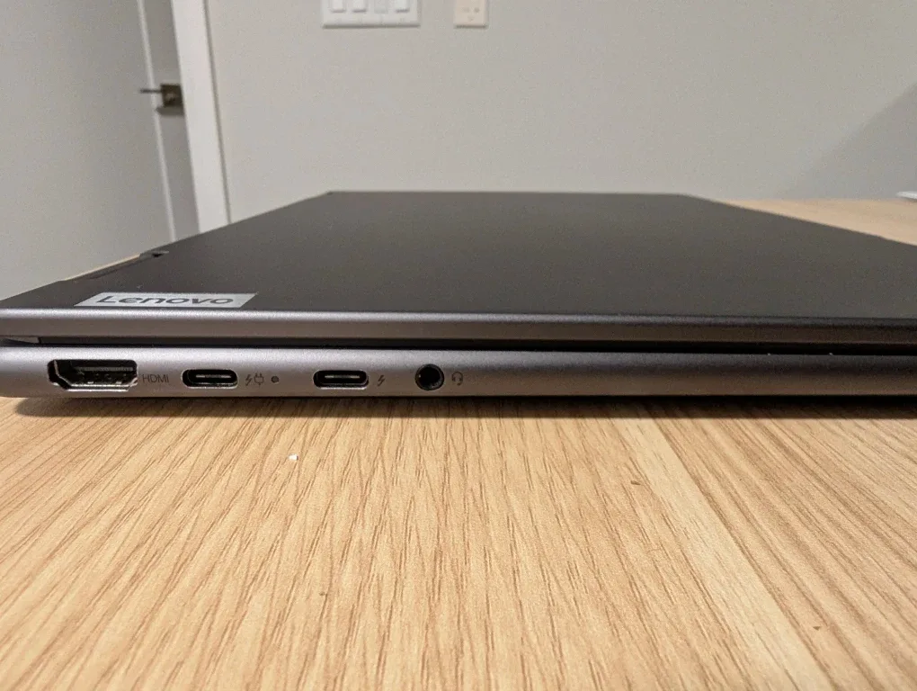 Lenovo Yoga 7 14 inches Laptop image indicator(5)