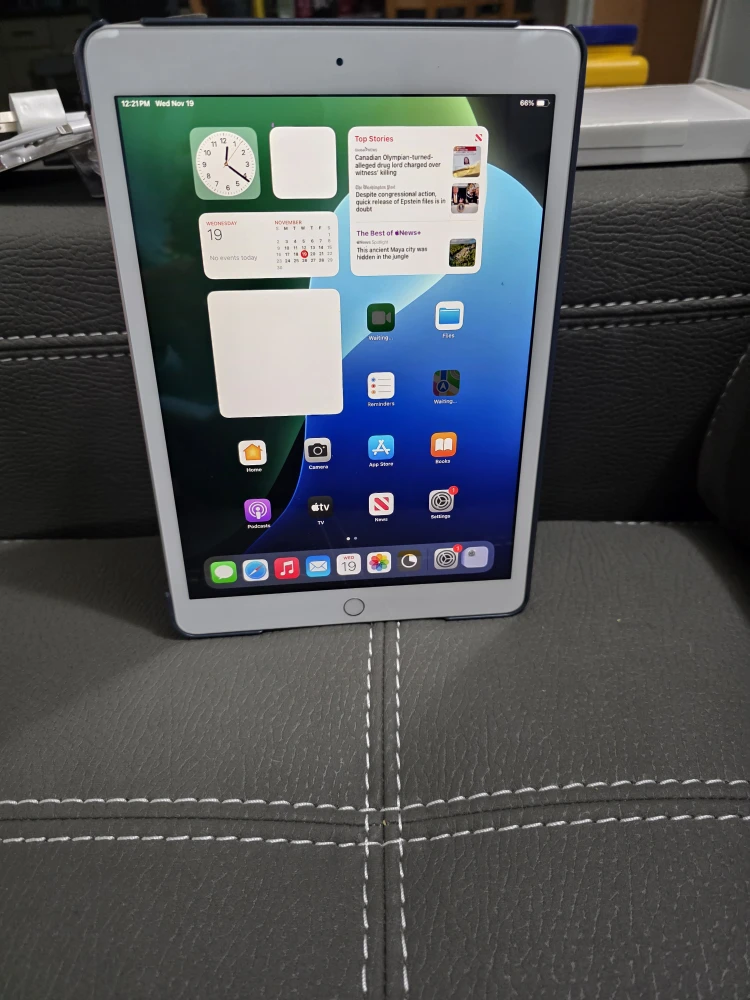 Apple iPad Mini - photo 2