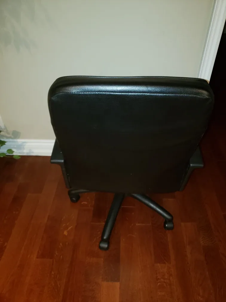 Black Office Chair image indicator(3)
