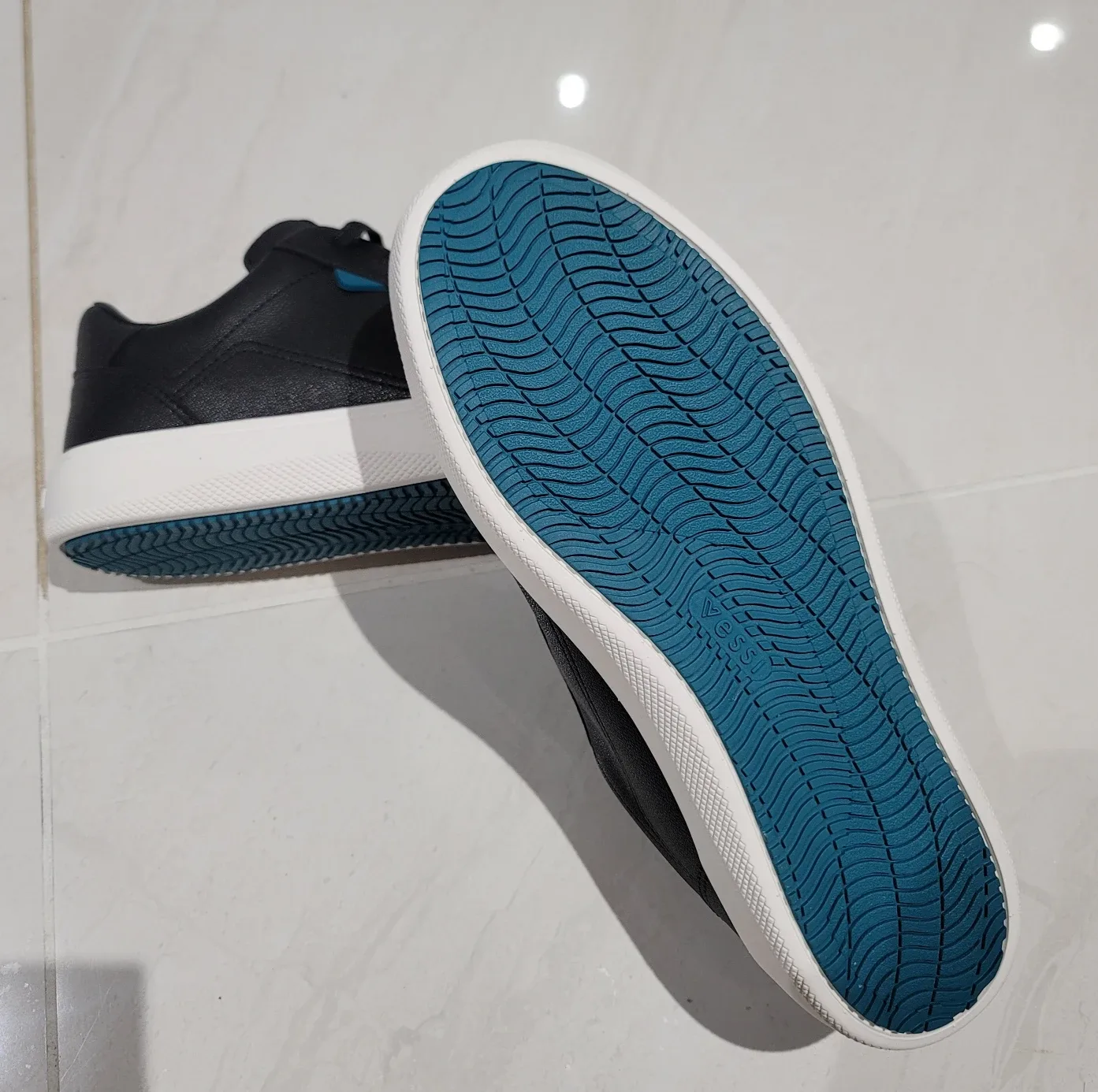 New. Vessi  Black Sneakers, Size 8 image indicator(2)