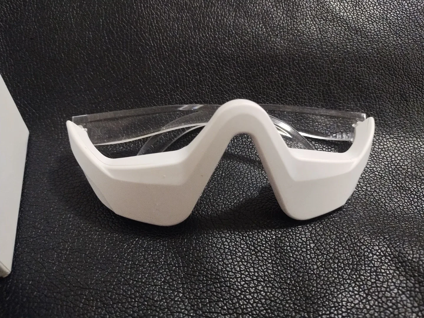 Eye Beauty Massager - ems electric red light therapy