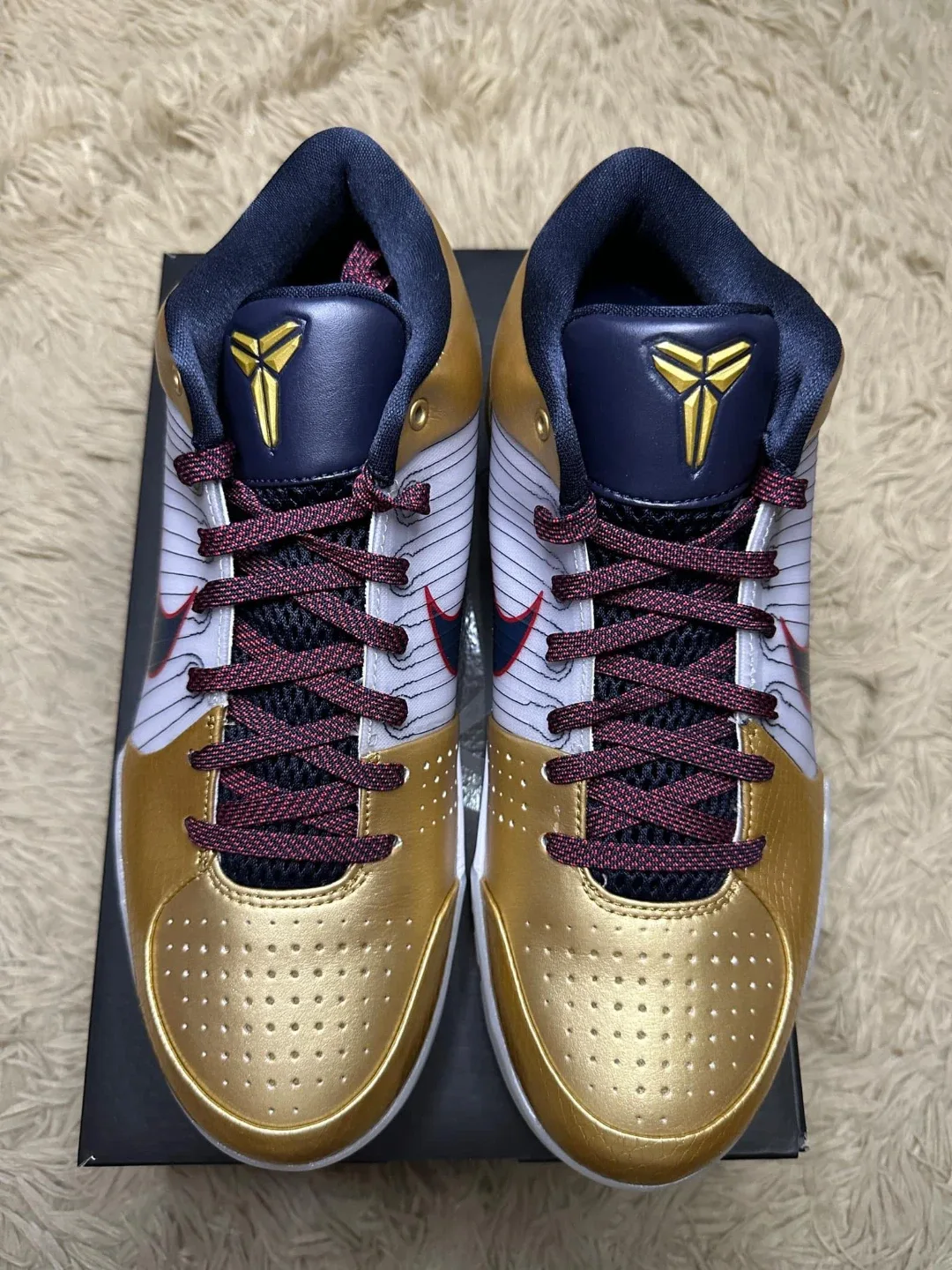 Nike Kobe IV Protro Gold  Medal Size 10