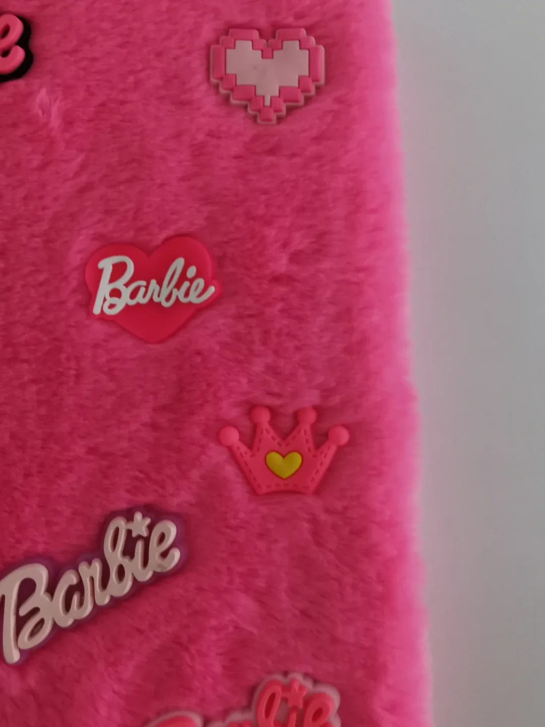 Barbie Pink Fuzzy Notebook image indicator(4)