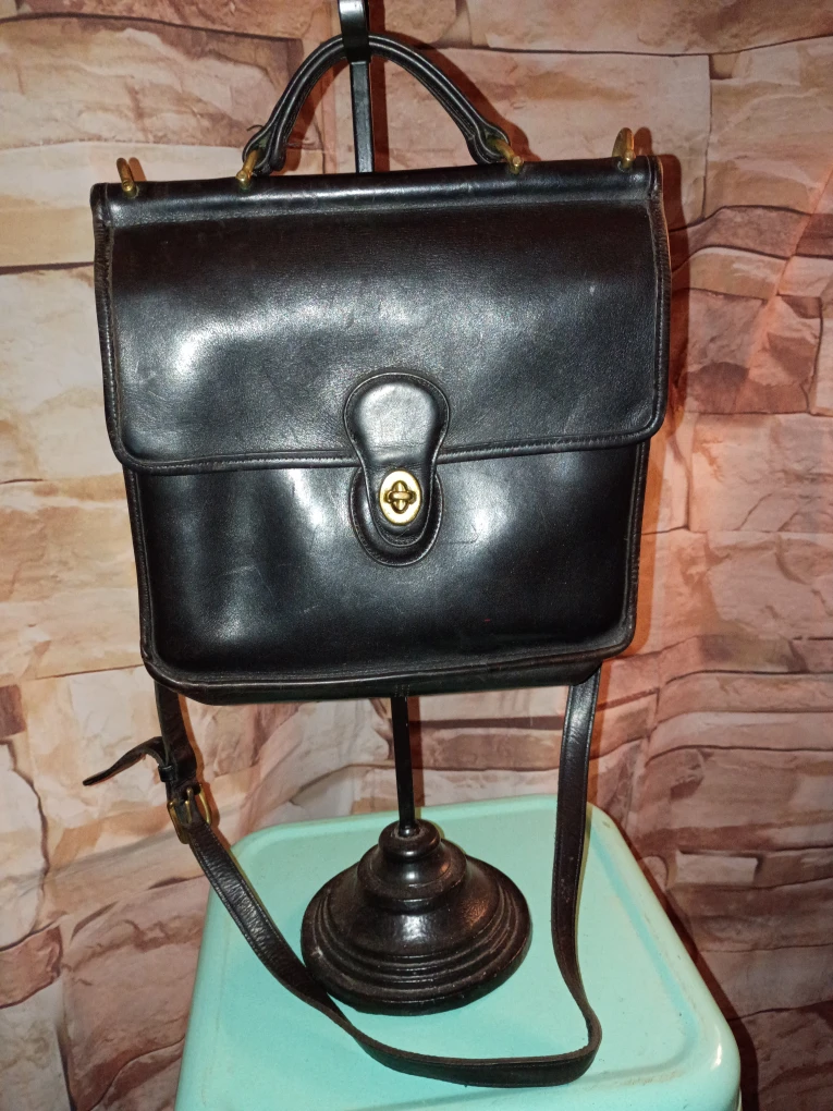 Coach Black Leather Willis Crossbody top handle Bag - photo 2