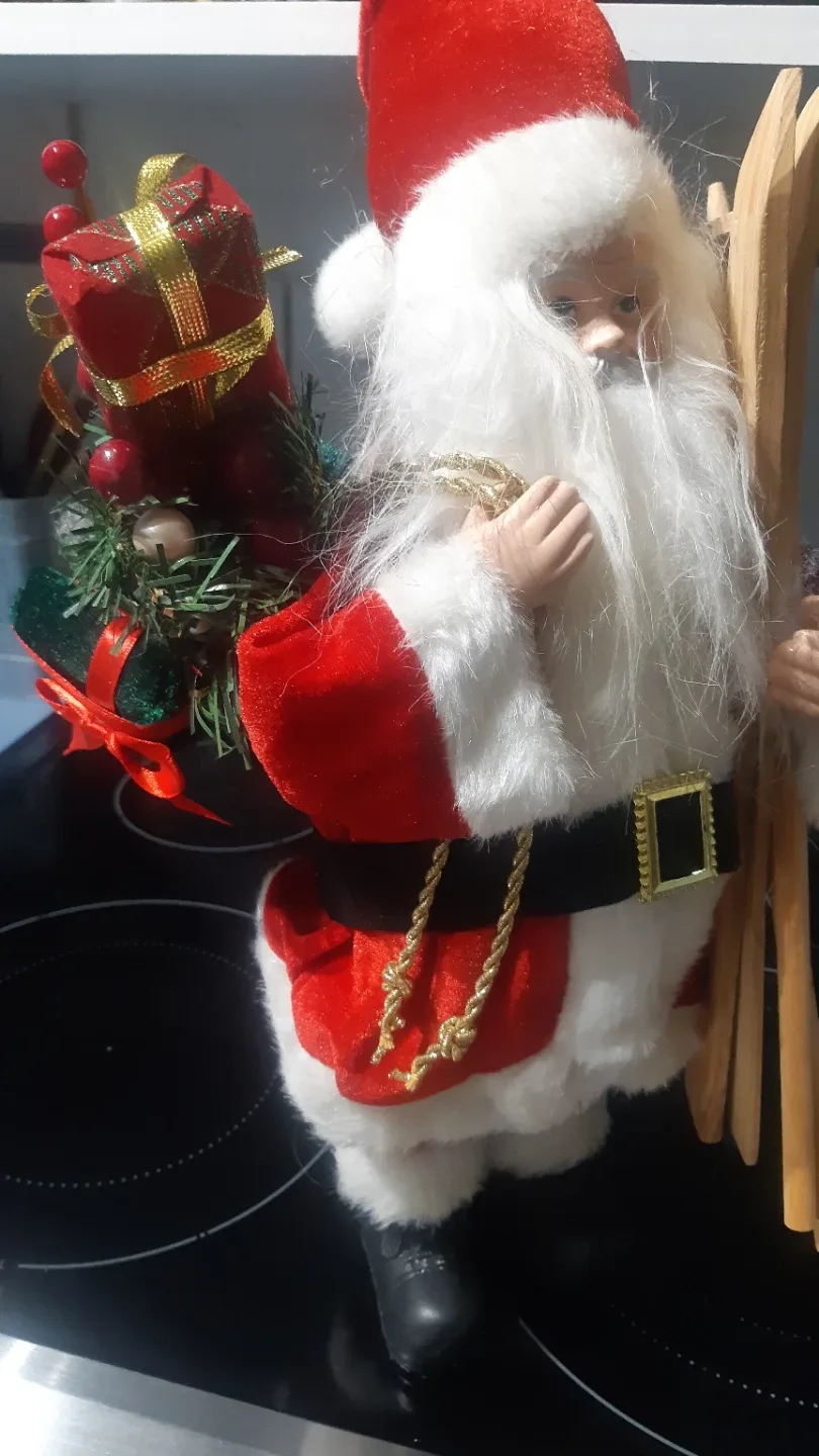 Santa Claus Figurine with Skis image indicator(2)