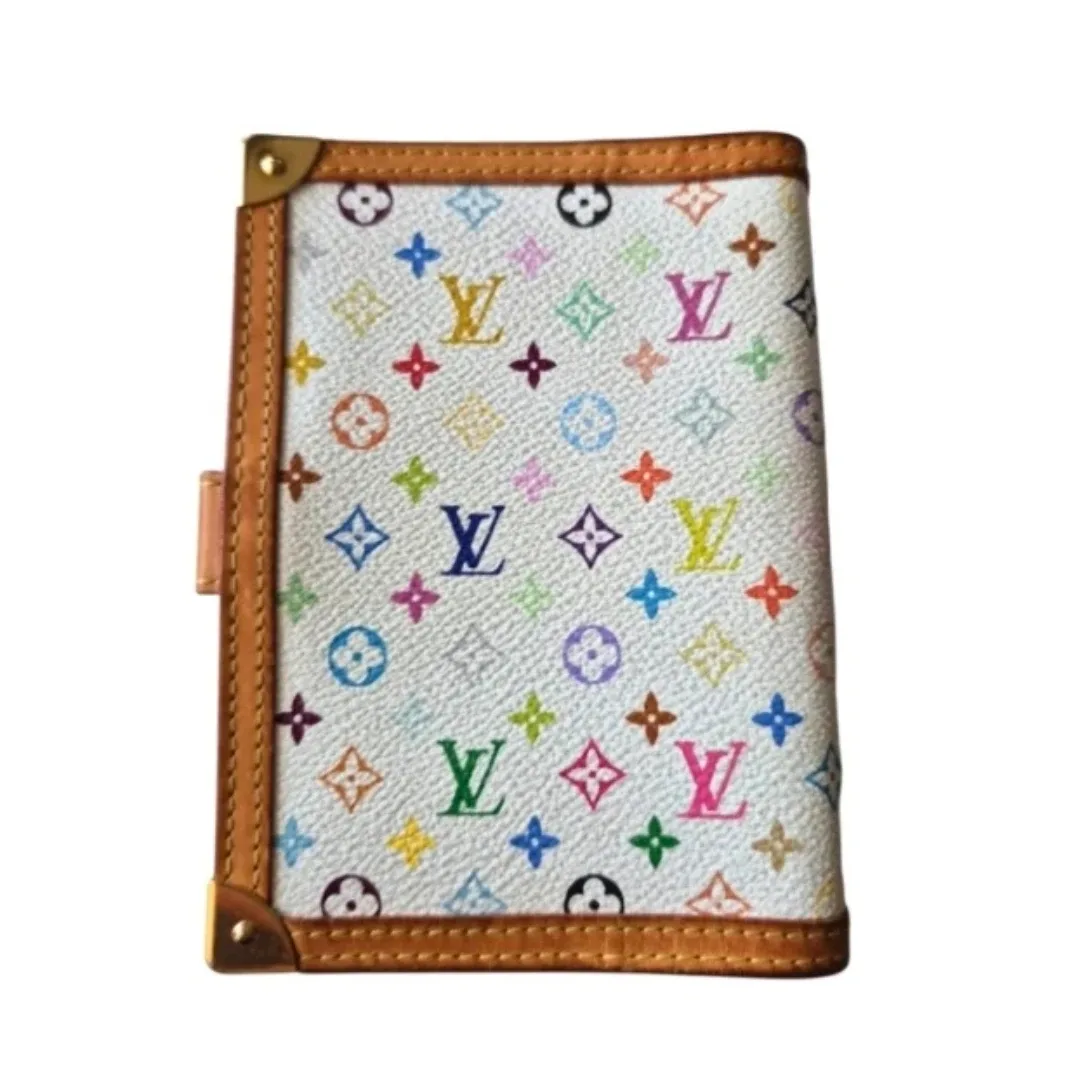 Louis Vuitton Agenda image indicator(2)