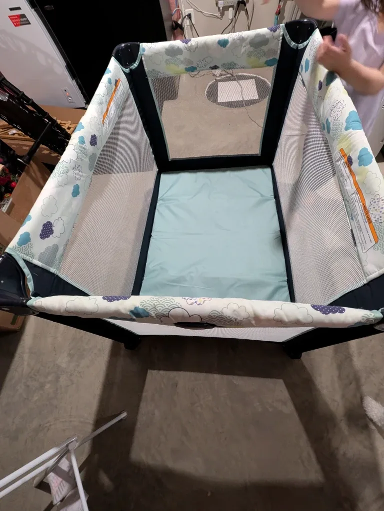Playpen - Light Blue & Cloud Design