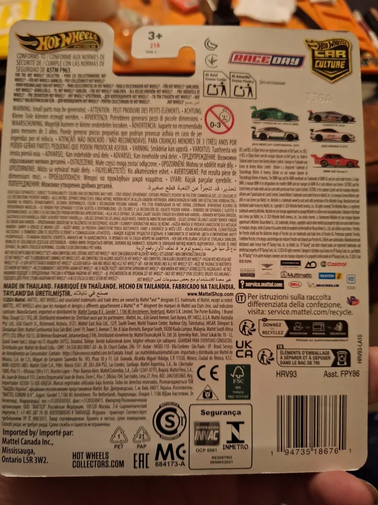 Hot Wheels Premium Race Day Bentley Continental GT3 image indicator(3)