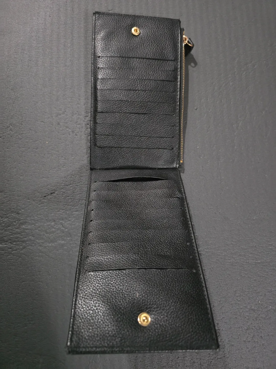 🥕Black Leather Wallet RFID #thriftypicks thumbnail