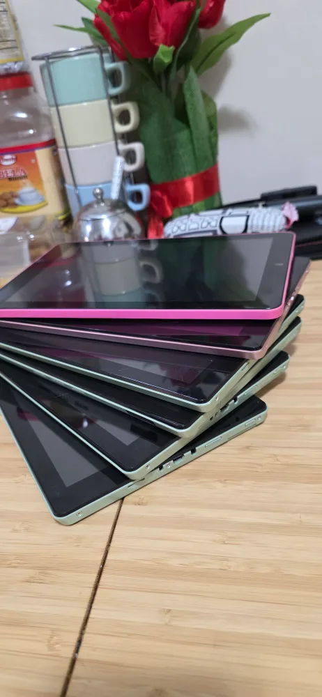 RCA  Android Tablet 10.1 inch 32gb image indicator(9)