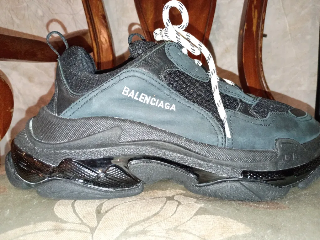 Balenciaga Triple S Sneakers - Size 46 image indicator(3)