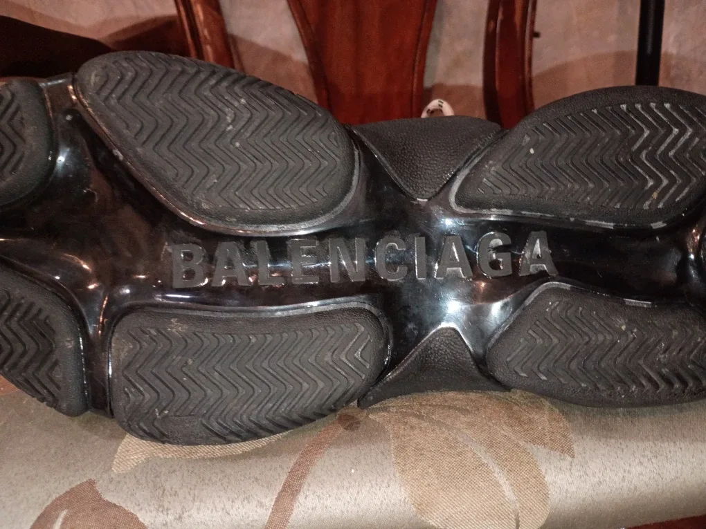 Balenciaga Triple S Sneakers - Size 46 image indicator(4)