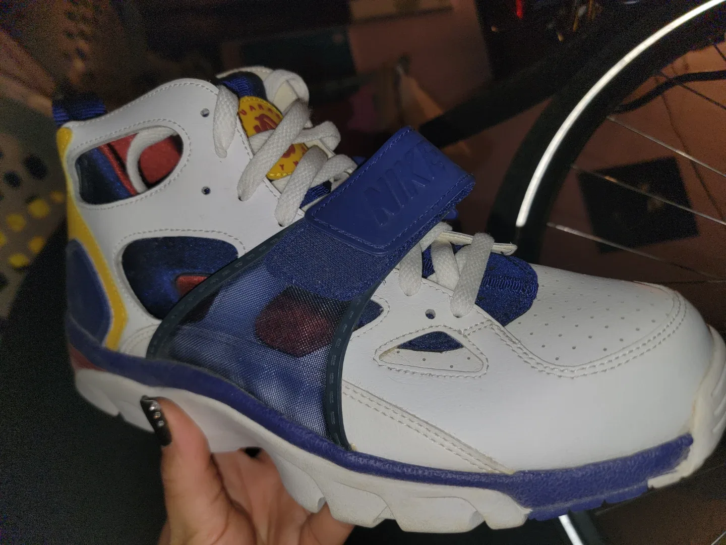 Nike Air Trainer Huarache Size 10.5 image indicator(8)