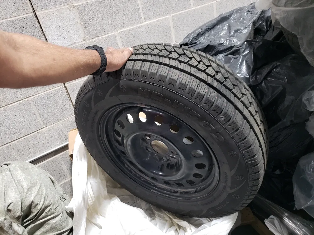 4 Tires 205 55R17 102H image indicator(2)