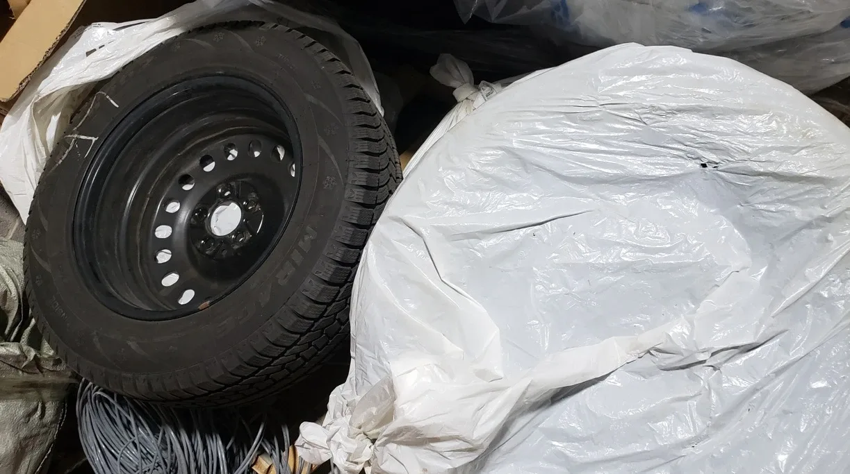 4 Tires 205 55R17 102H image indicator(3)