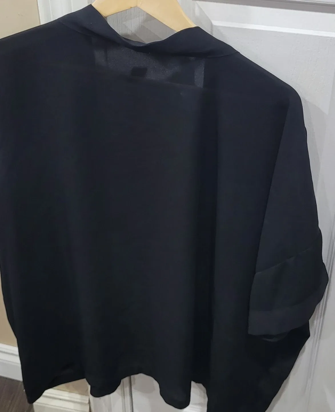 Amisu Black Kimono - Size Medium image indicator(4)