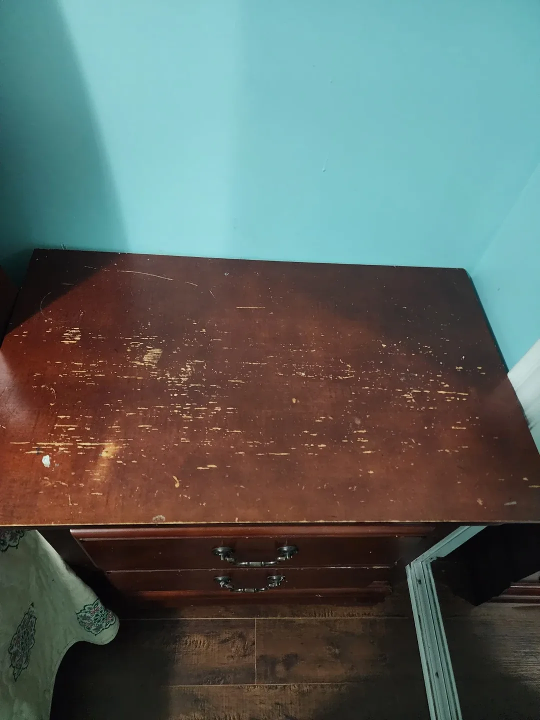 Traditional Wood Queen Sleigh Bed Set(2Nightstands) image indicator(4)