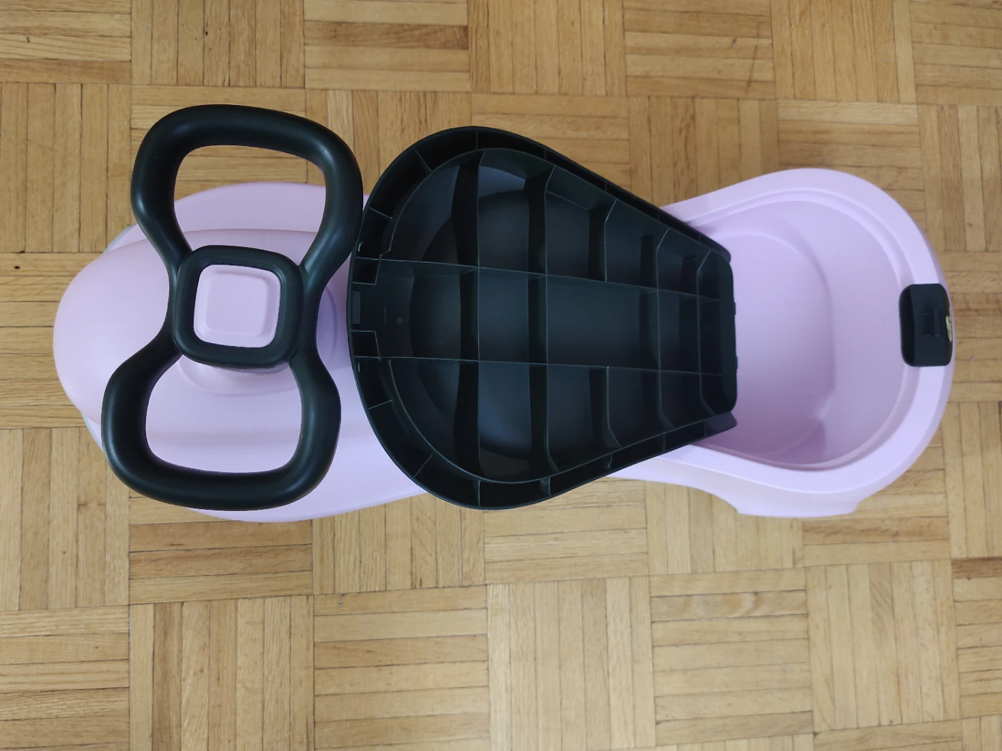 Hardly Used Pink Wiggle Car Ride-On Toy with LED flashing Wheels - photo 2