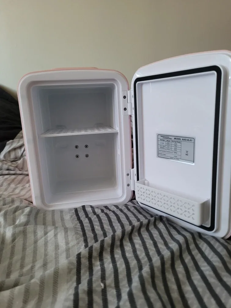 Pink Mini Fridge - Model AAD-4LA1 image indicator(5)