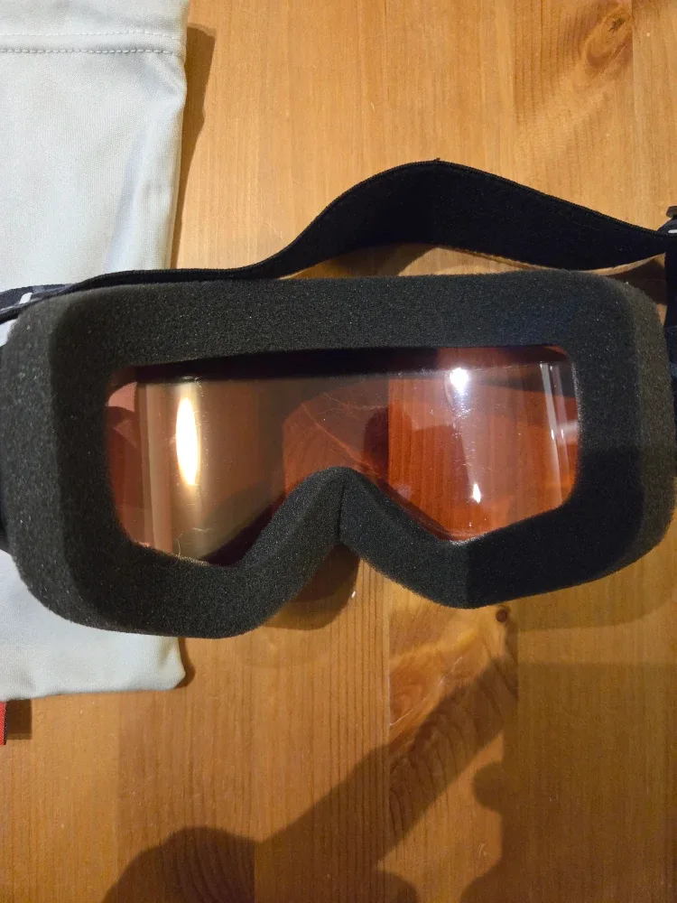 Bolle Ski/Snowboard Goggles with Case image indicator(3)