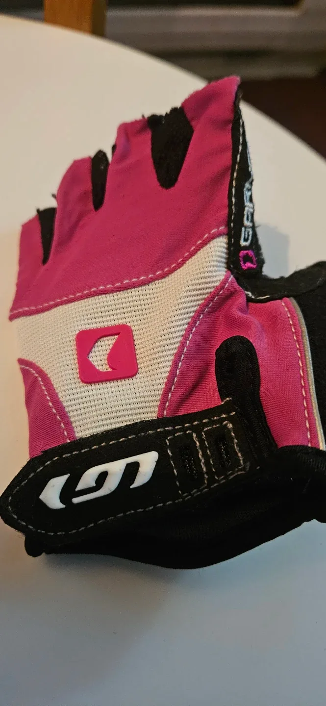 Bike riding gloves image indicator(6)