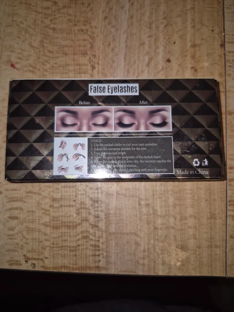 3D False Eyelashes - New in Box image indicator(3)