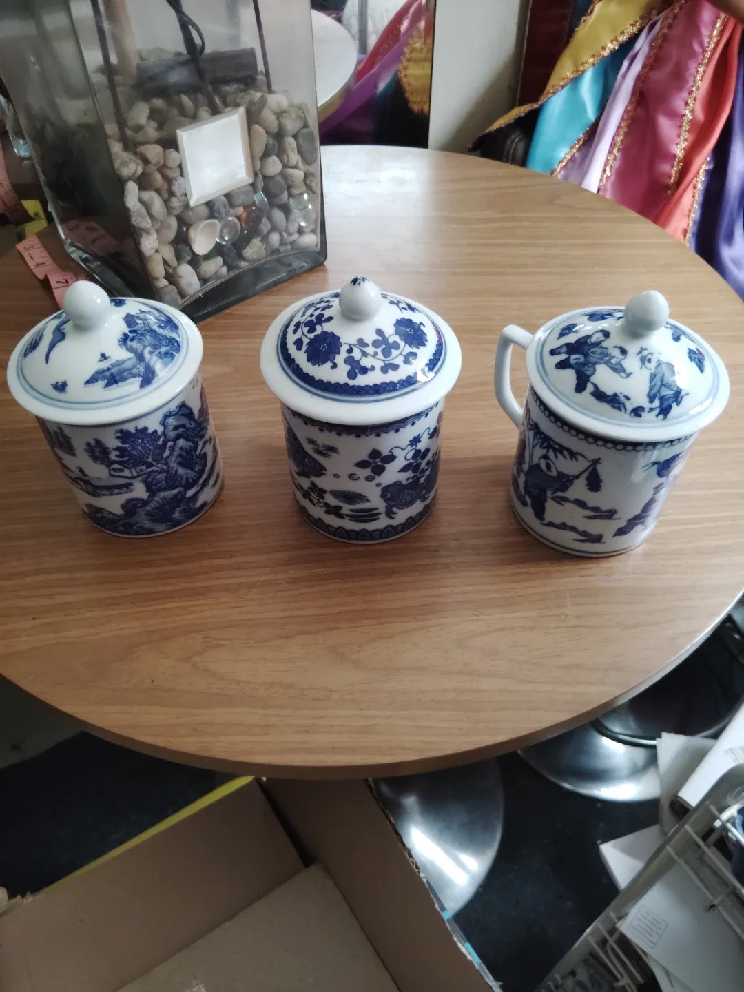 Set of 3 Blue & White Porcelain Cups with Lids thumbnail