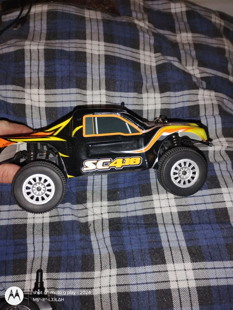 Dromida RC Car & Remote image indicator(8)