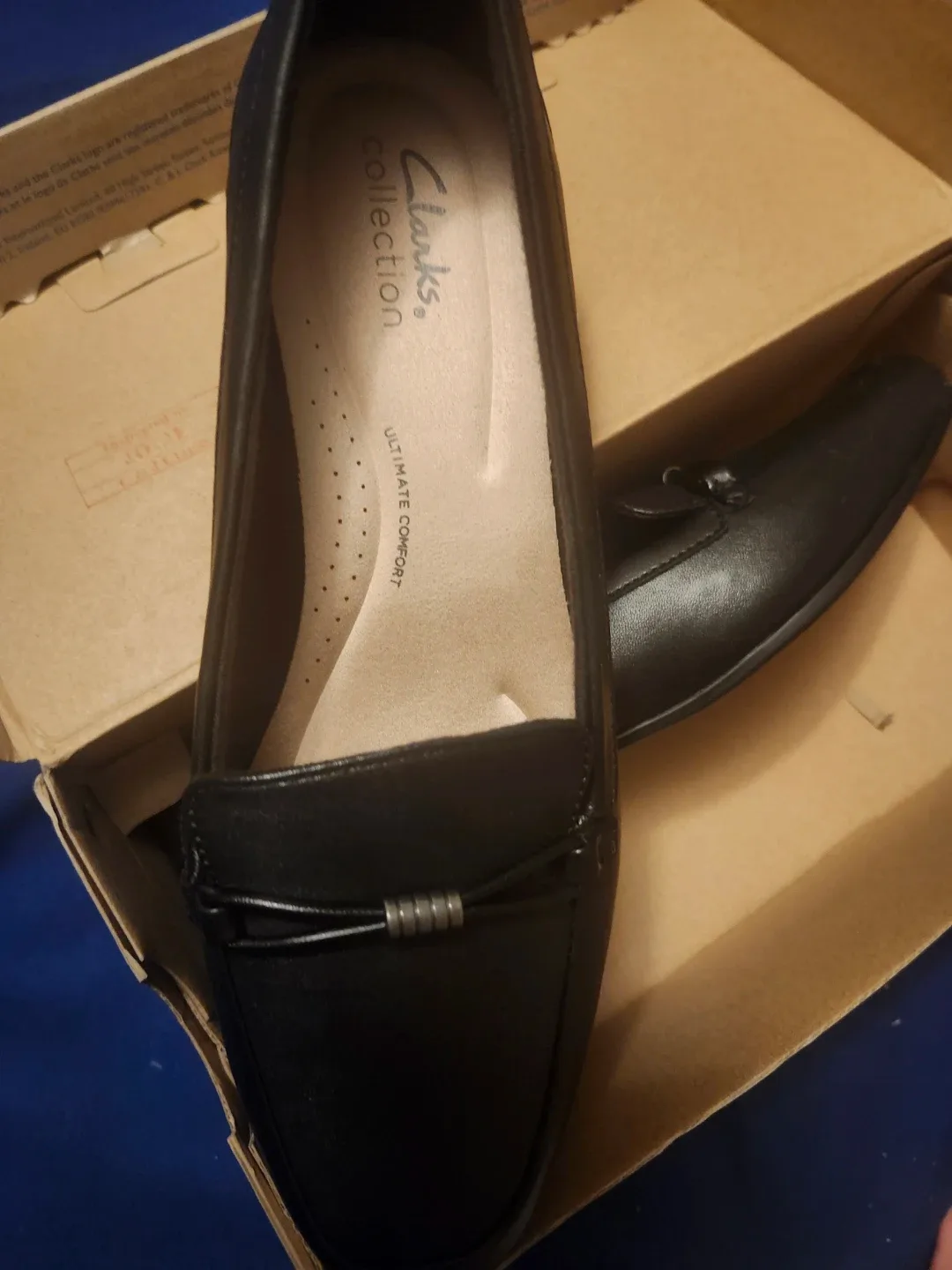 Clarks Juliet Shine Black Leather Loafers - Size 8 Wide🥕🥕 image indicator(3)