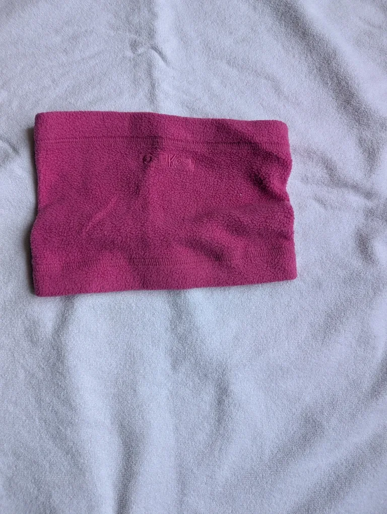 Girls sz 2T Osh Kosh neck warmer