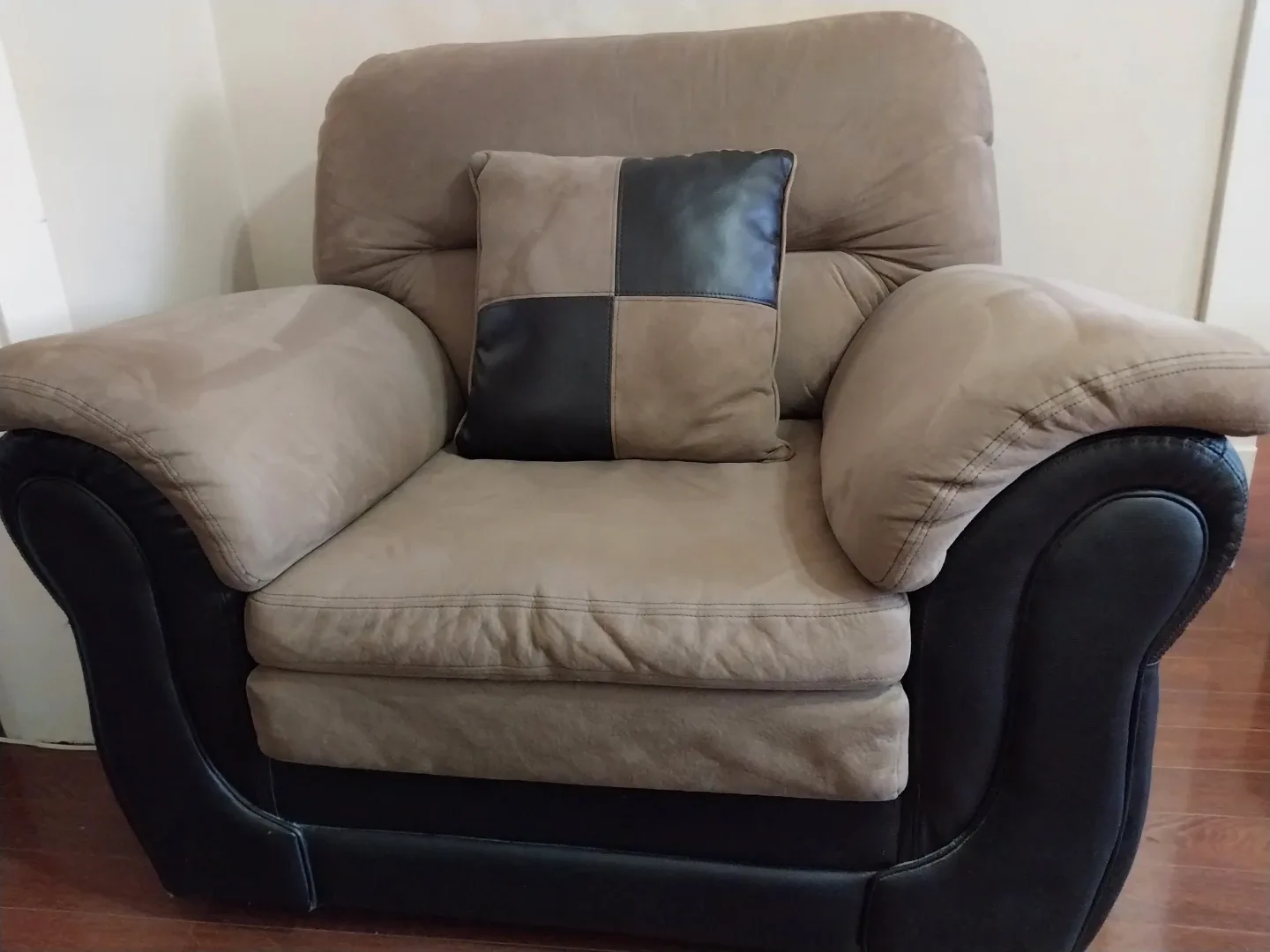 New price! Loveseat & Armchair Set available. Non-negotiable. image indicator(2)