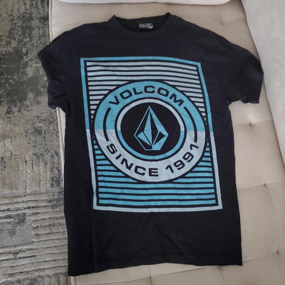 Volcom T-Shirt - Size S