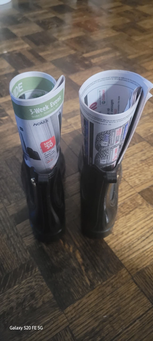 Lemon Jelly Black Rain Boots - photo 2