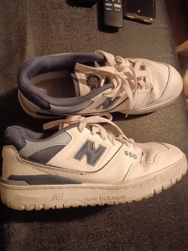 New Balance 550 White/Blue Sneakers image indicator(2)