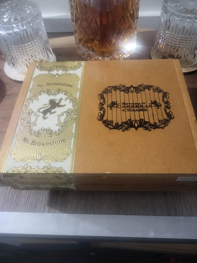 Mr. Brownstone & Esteban Carreras cigar box - photo 3