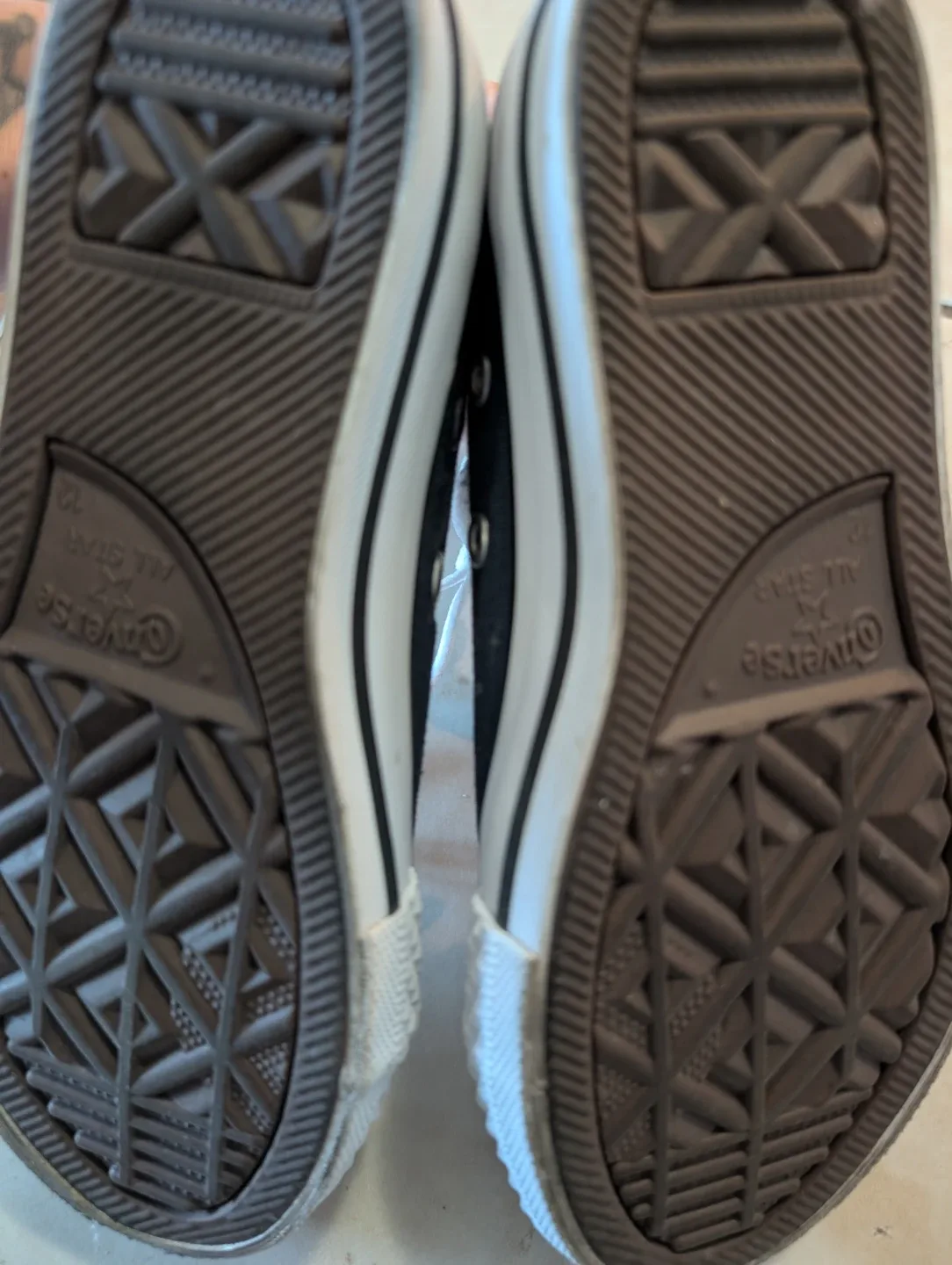 Converse Chuck Taylor All Star Sneakers - Size 12 image indicator(2)