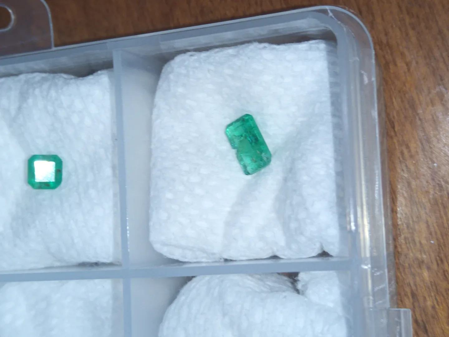 Emerald Gemstones colombianas image indicator(3)