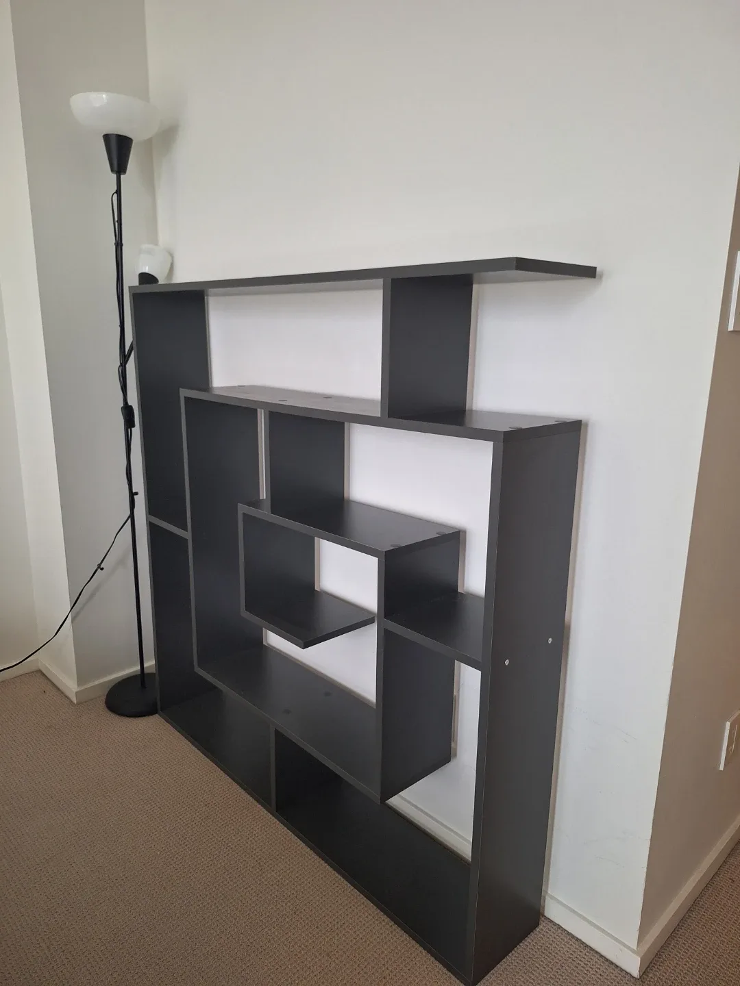 Geometric Unique Display Bookshelf image indicator(2)