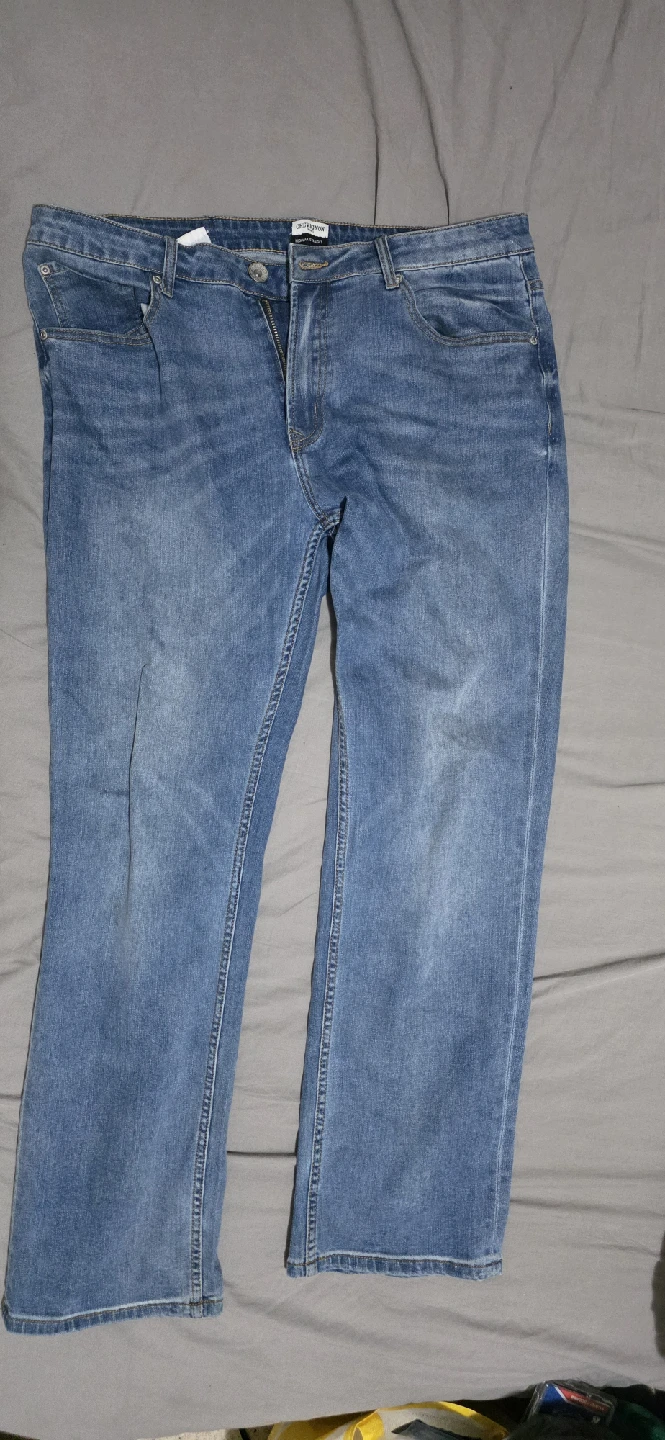 Chevignon Men's stretchy jeans(Waist 34-36)